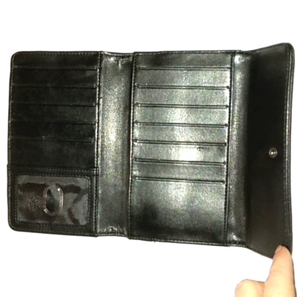 ☆NWOT☆Large SIMPLY VERA~VERA WANG Black Trifold 2 Snap Multifunctional Wallet☆ - Picture 10 of 16